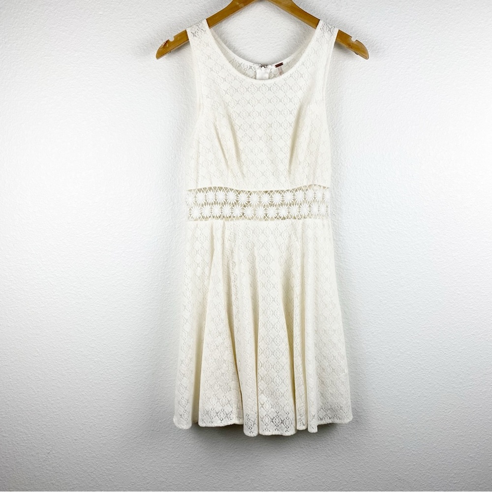 Free People Daisy Waist Mini Dress in White Size 8 - Picture 4 of 14